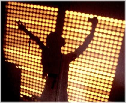 woman silhouette dance