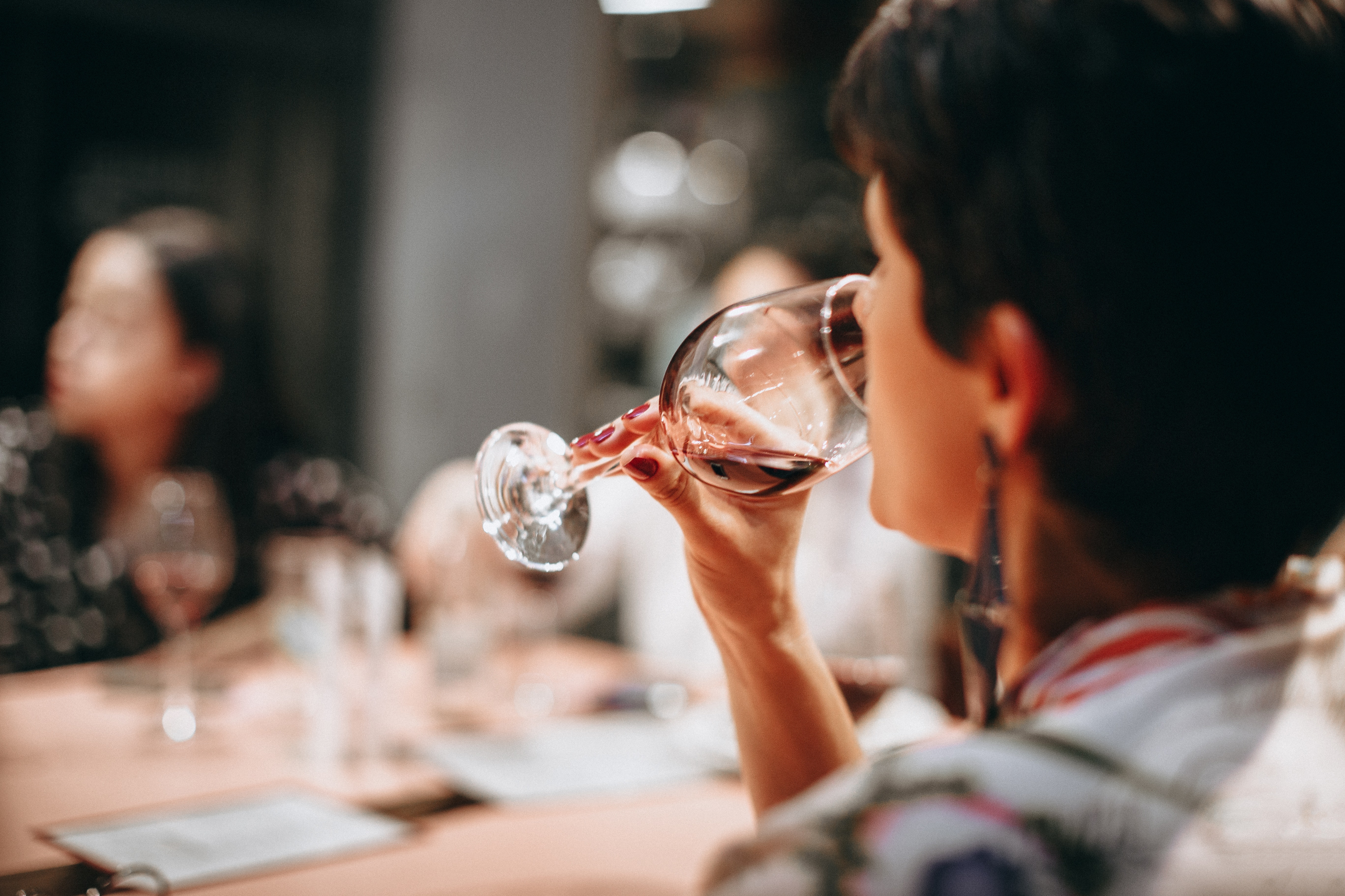 Is Your Smile Giving Away Your Drinking Habits? - uk18ziv